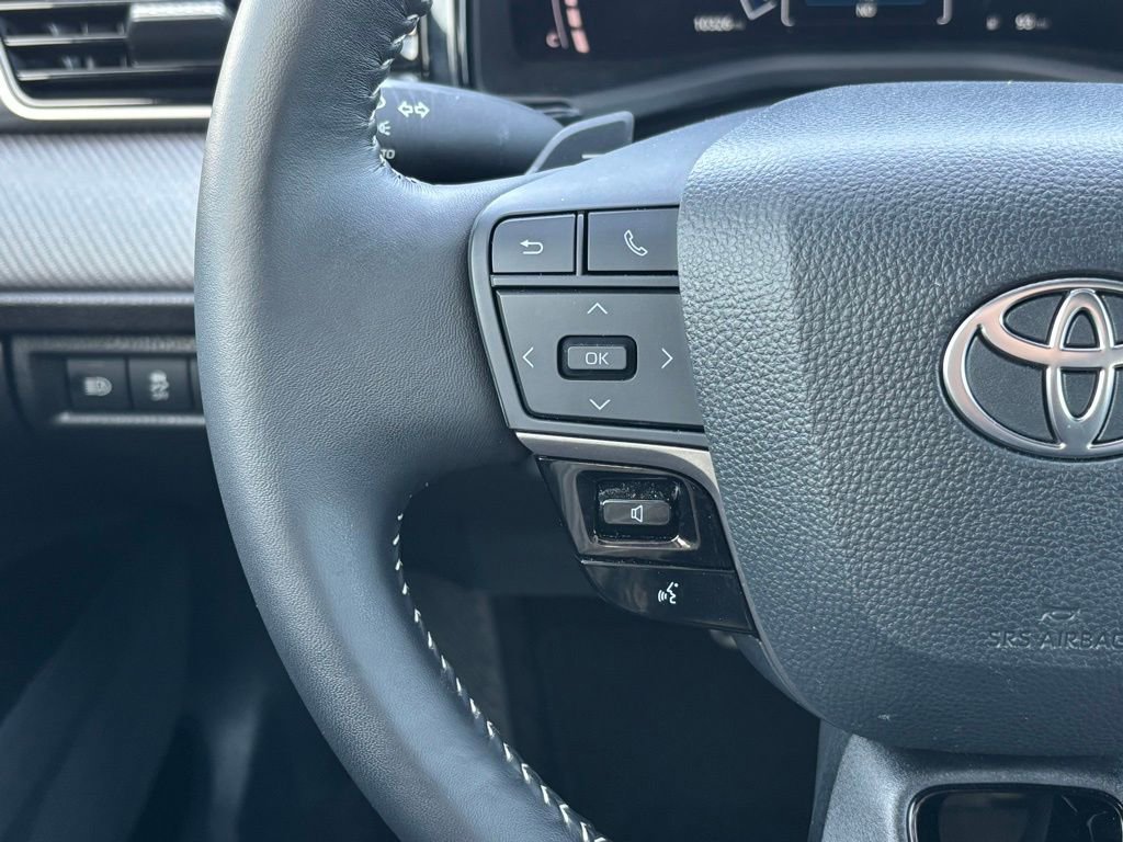 Certified 2025 Toyota Camry SE image 16