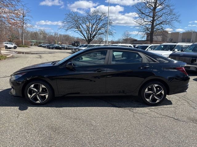 Used 2023 Hyundai Elantra SEL w/ Convenience Package image 21