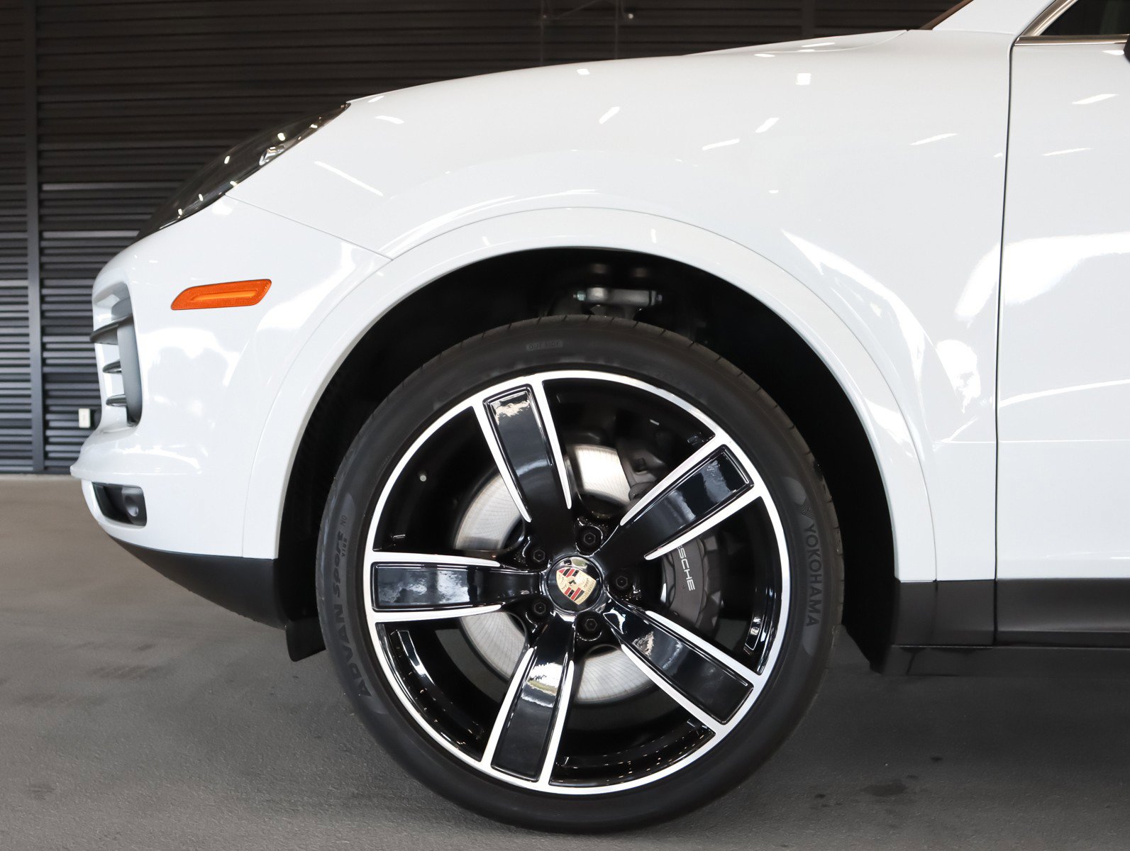 Certified 2023 Porsche Cayenne image 28