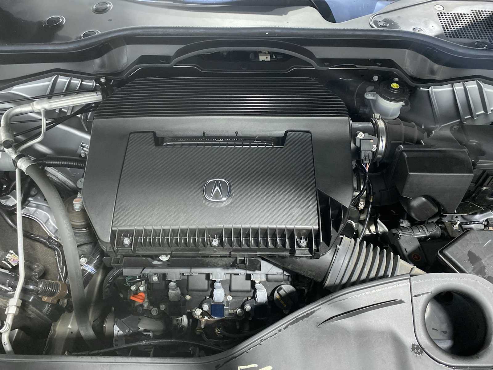 Used 2024 Acura MDX SH-AWD w/ Technology Package image 9