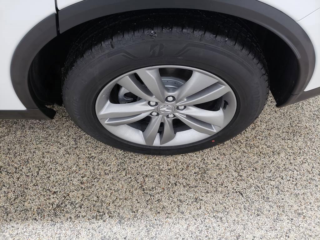 Certified 2025 Acura MDX SH-AWD image 12