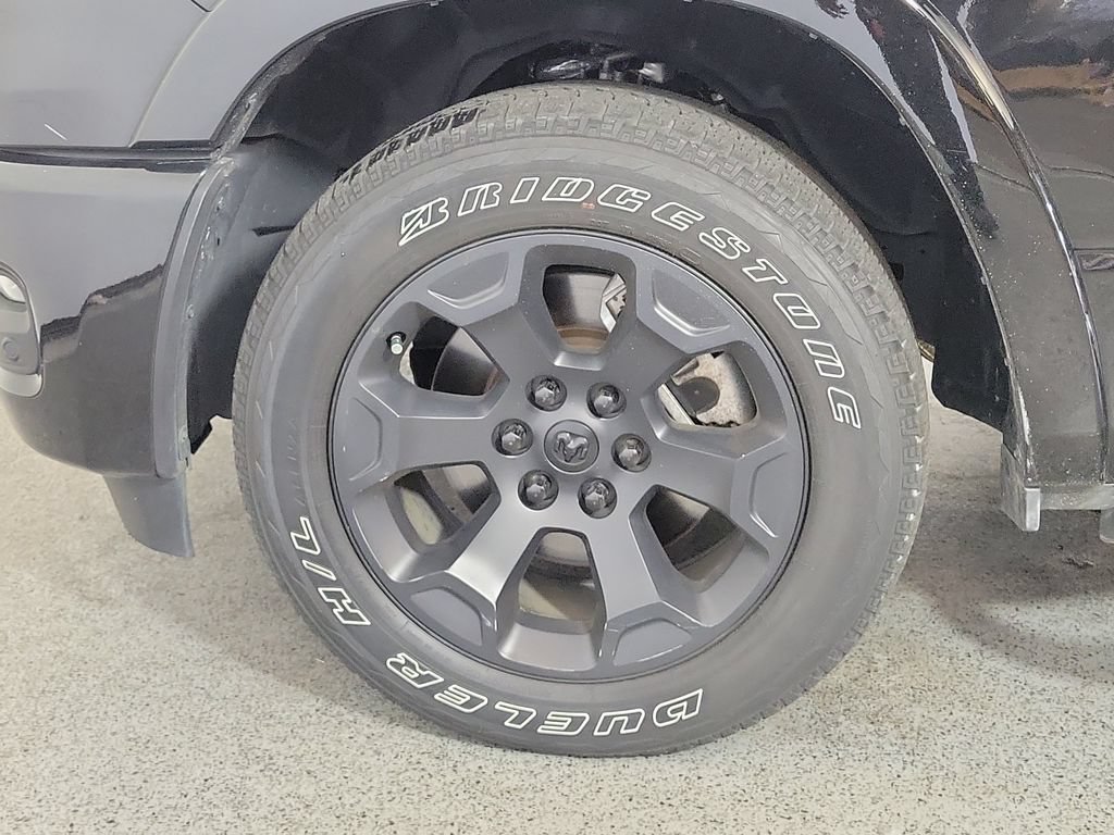 Used 2025 RAM 1500 Big Horn RWD image 9