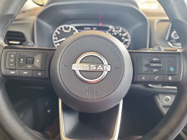 Used 2023 Nissan Rogue SV FWD image 14