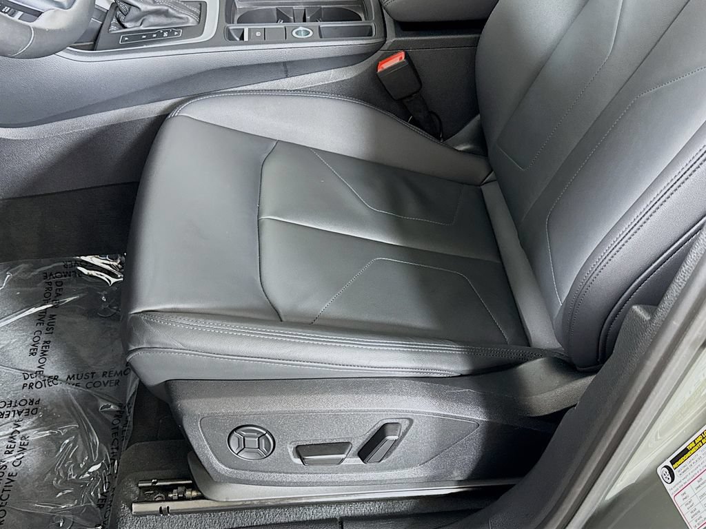 Used 2025 Audi Q3 2.0T Premium AWD/4WD image 18