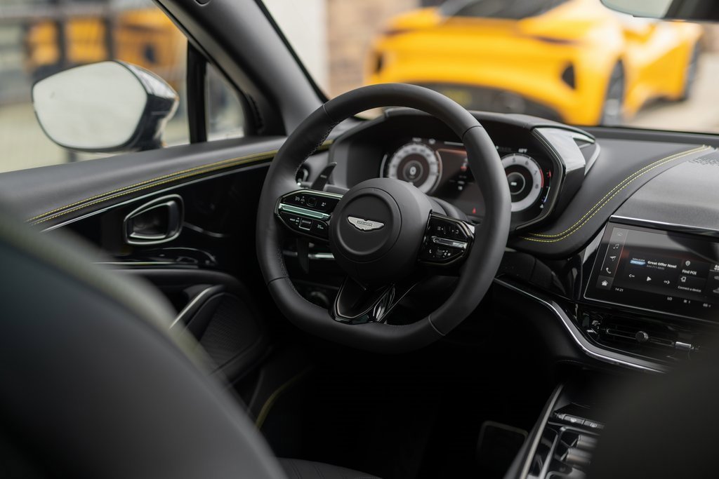 New 2026 Aston Martin DBX 707 image 18