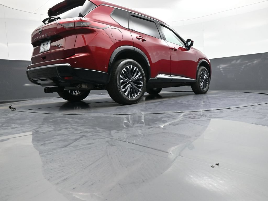 Used 2026 Nissan Rogue Platinum w/ Tech Package AWD/4WD image 30