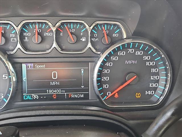 Used 2015 Chevrolet Suburban LT RWD image 11