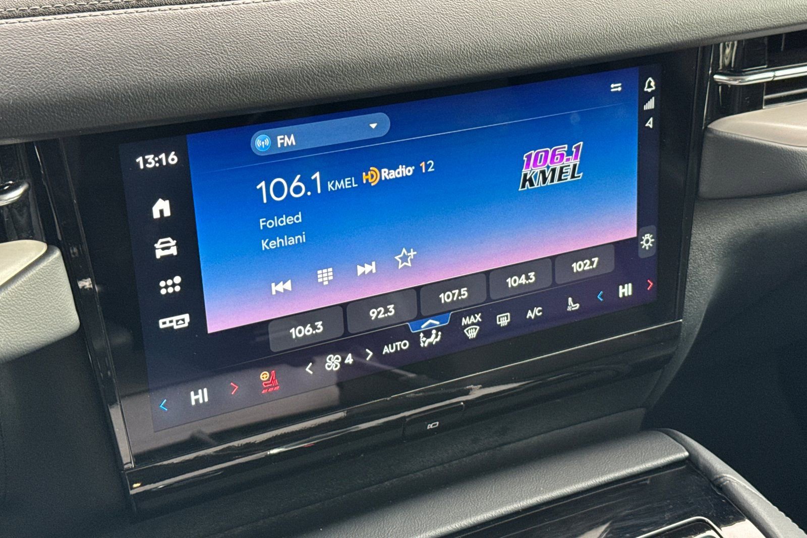 Certified 2025 Lincoln Navigator L Reserve image 17