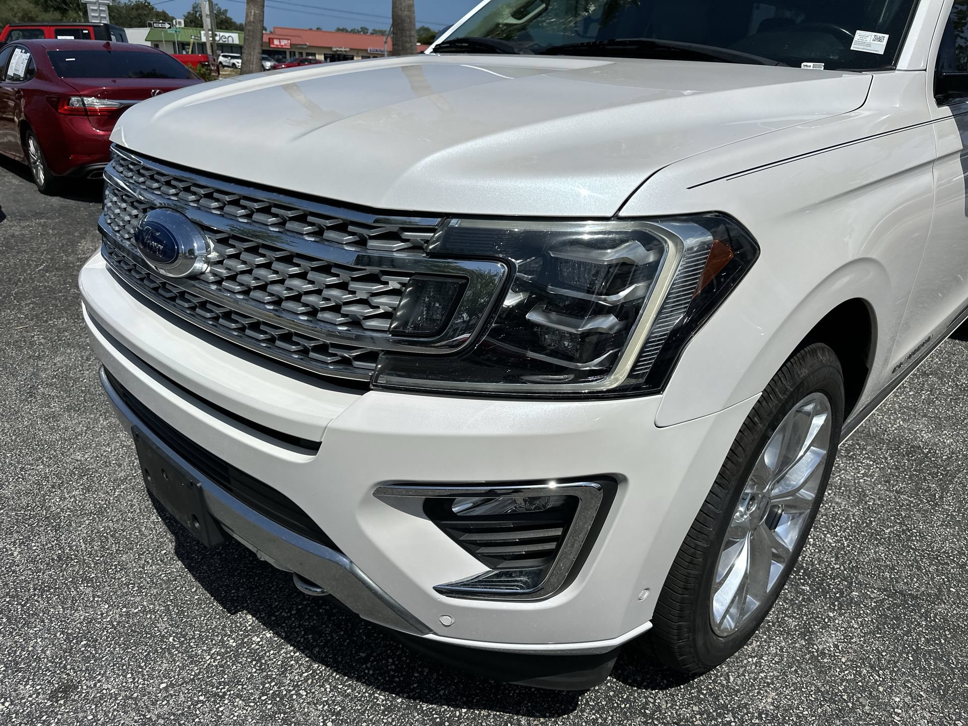 Used 2019 Ford Expedition Max Platinum AWD/4WD image 11