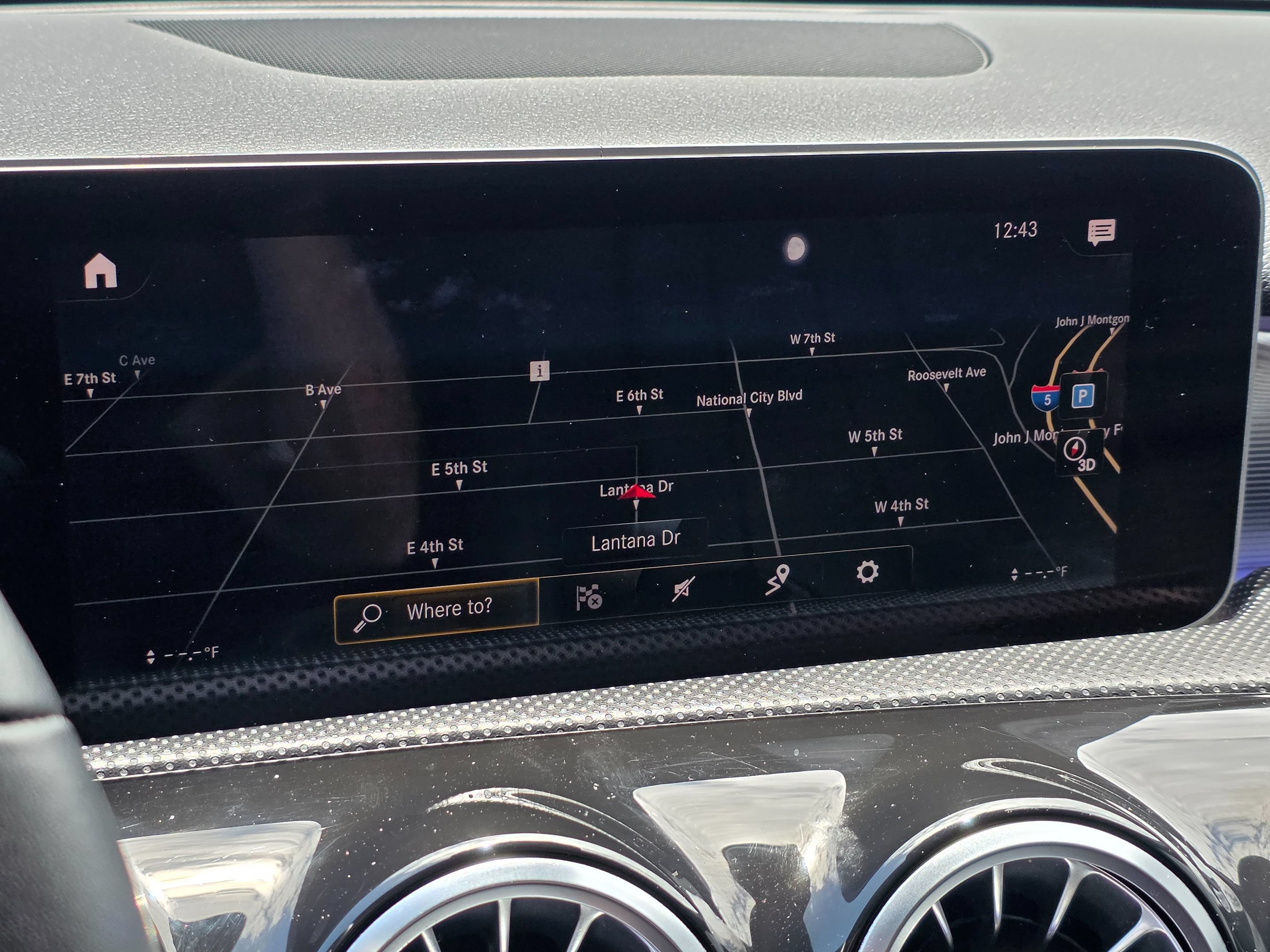 Used 2019 Mercedes-Benz A 220 w/ Premium Package image 30