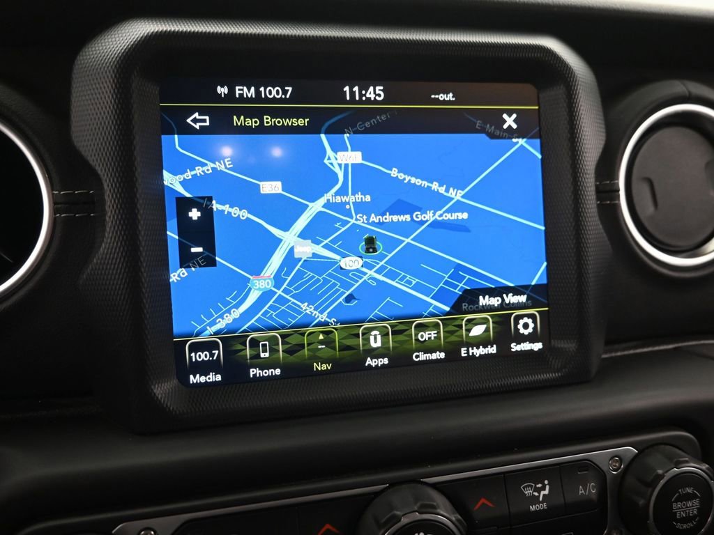 Used 2023 Jeep Wrangler Unlimited Sahara image 15