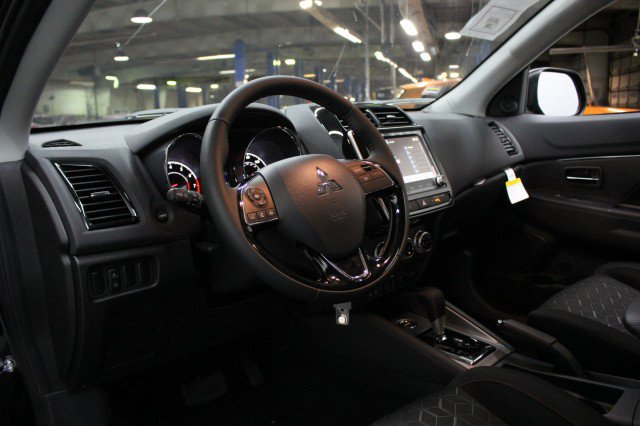 New 2026 Mitsubishi Outlander Sport LE image 5