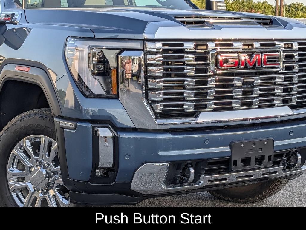 Used 2026 GMC Sierra 2500 Denali w/ Technology Package AWD/4WD image 10