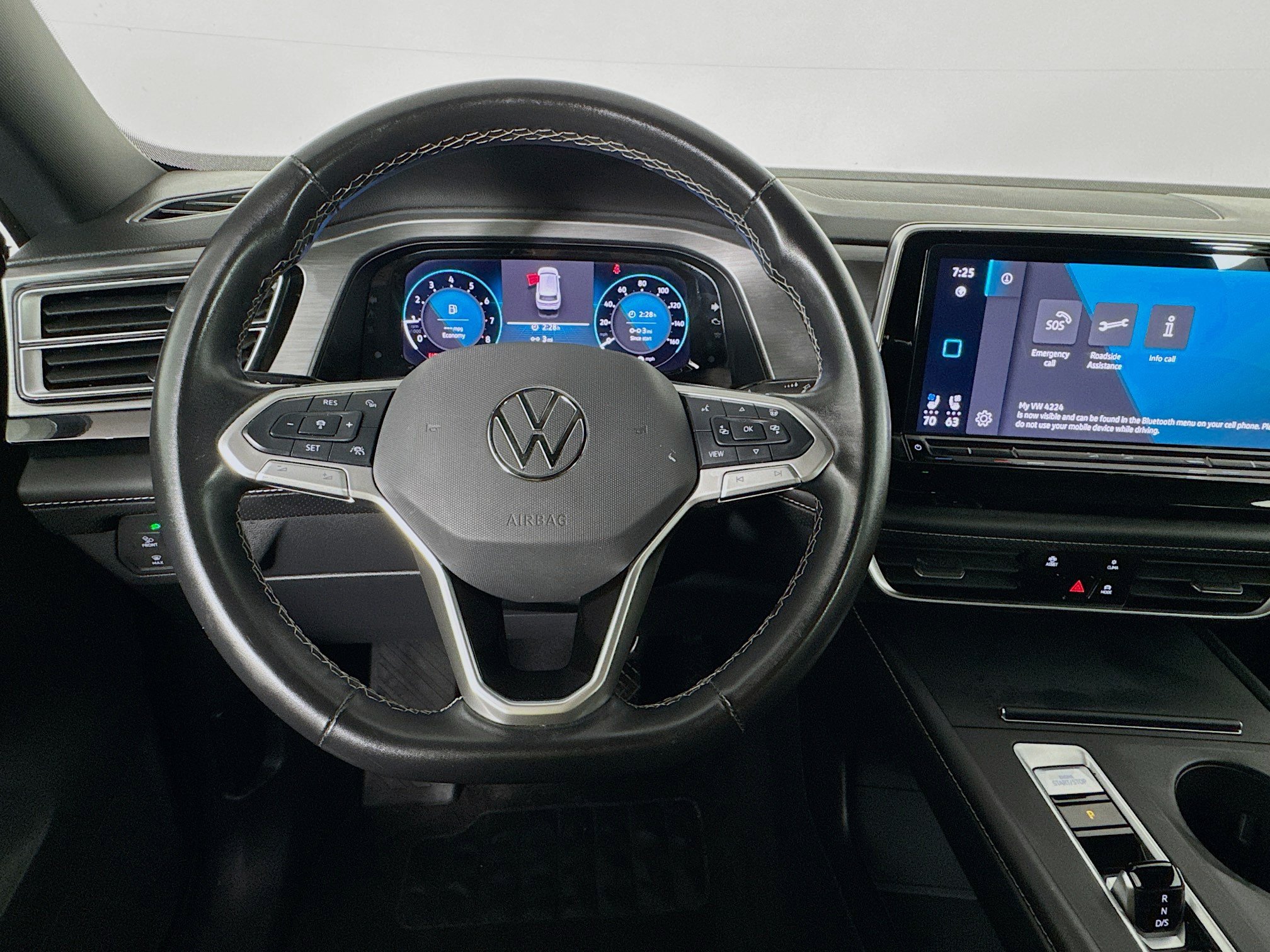 Used 2025 Volkswagen Atlas Cross Sport SE AWD/4WD image 10