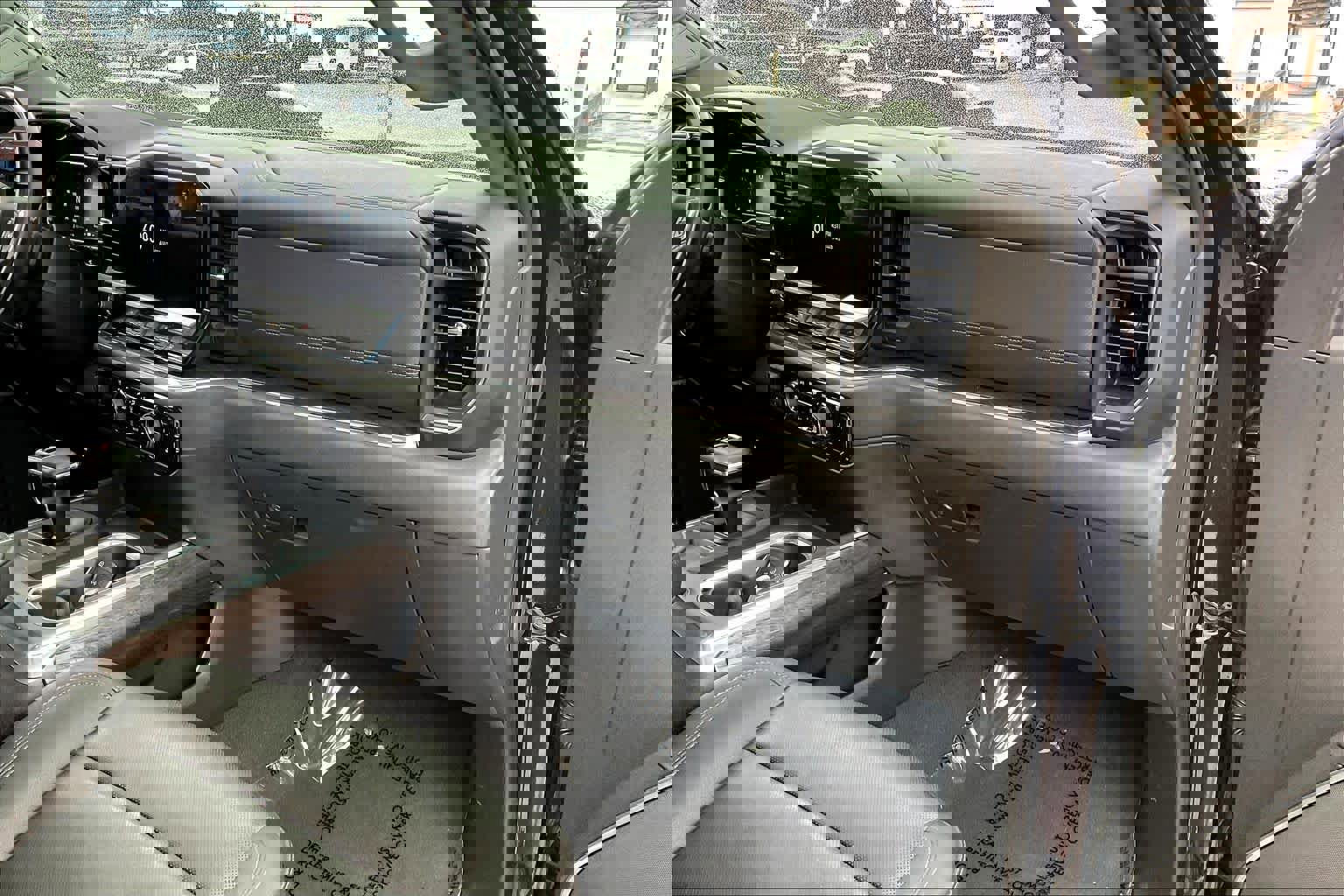 Used 2023 Chevrolet Silverado 1500 LTZ w/ LTZ Premium Texas Edition AWD/4WD image 19