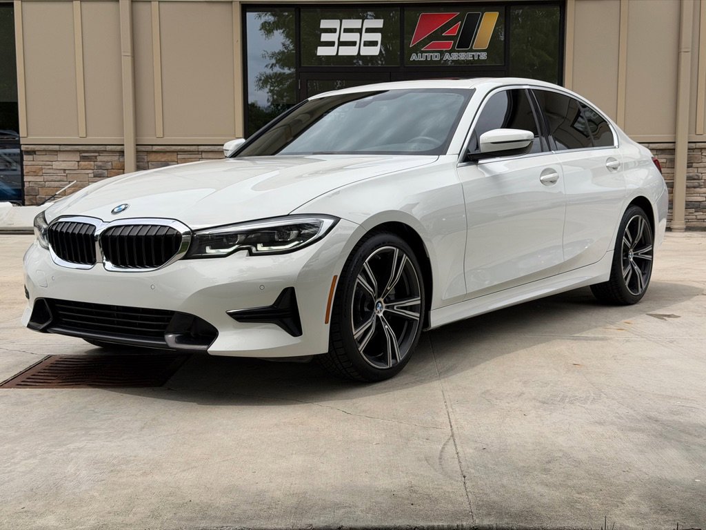 Used 2021 BMW 330i Sedan w/ Driving Assistance Package RWD image 1