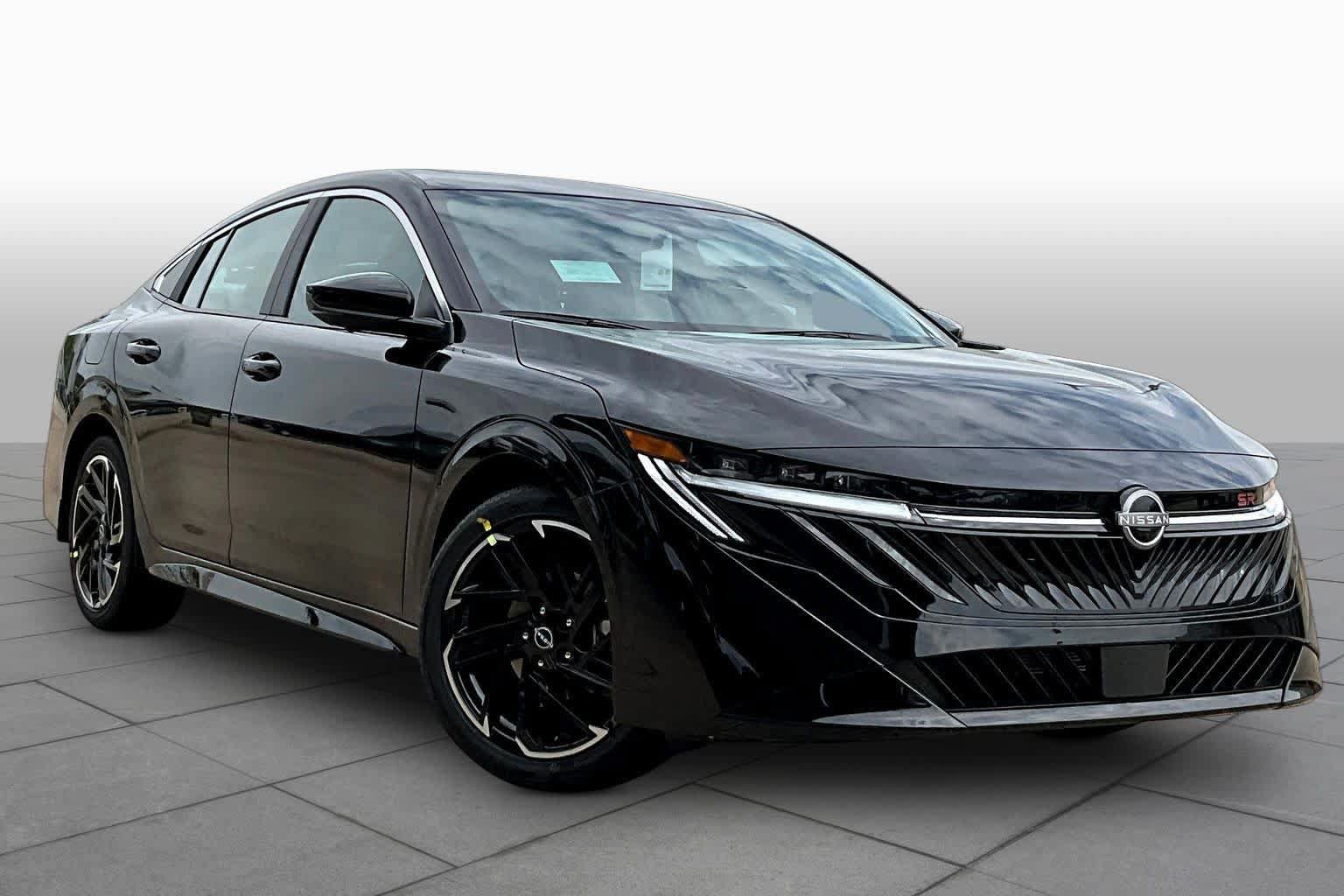 New 2026 Nissan Sentra SR FWD image 2