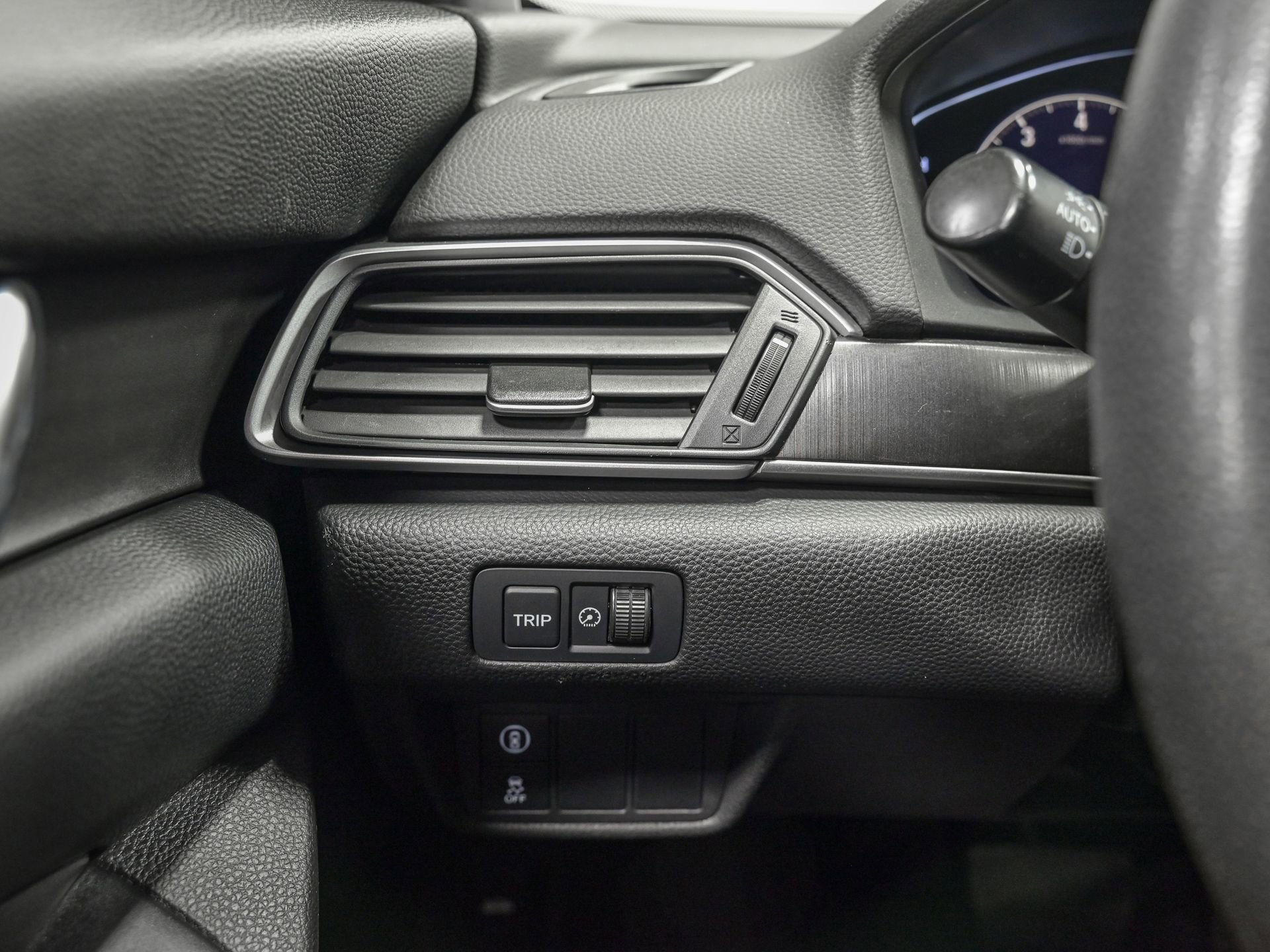Used 2019 Honda Accord LX image 19
