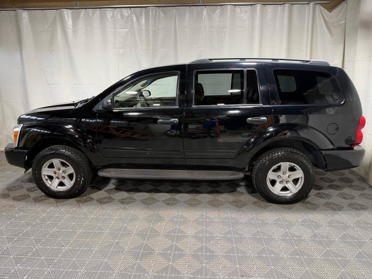Used 2005 Dodge Durango SLT AWD/4WD image 6