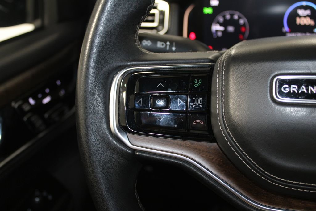 Used 2023 Jeep Grand Wagoneer L Series II image 37