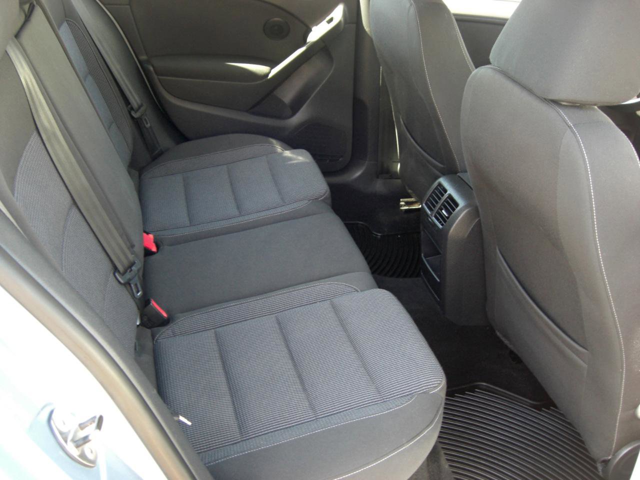 Used 2012 Volkswagen Golf TDI FWD image 18