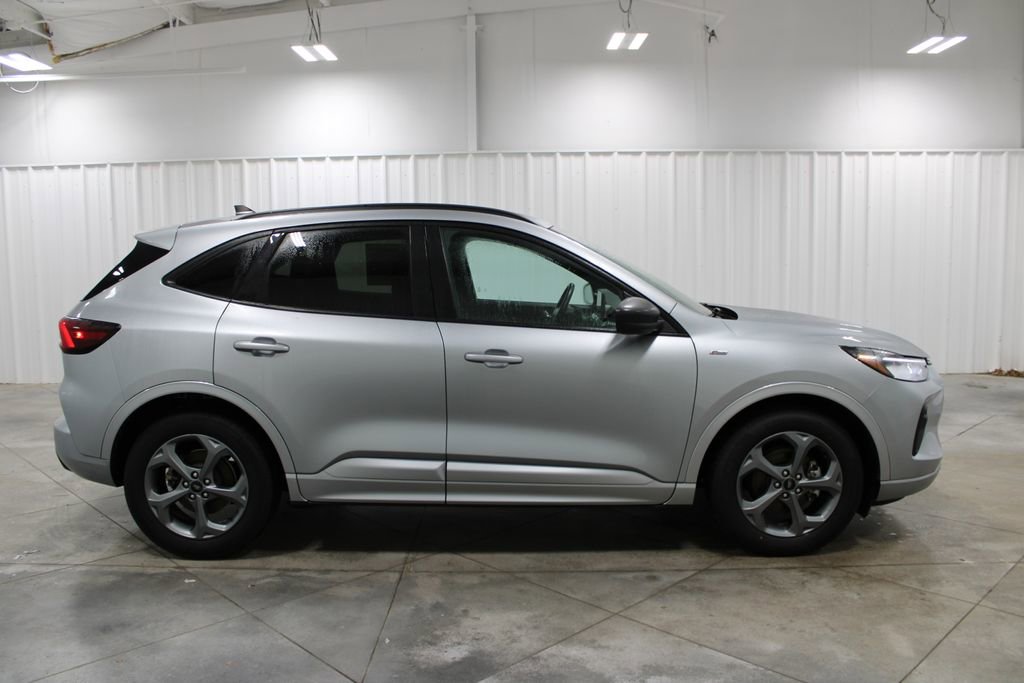 Used 2024 Ford Escape ST-Line image 11