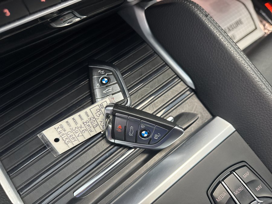 Used 2018 BMW X6 xDrive35i AWD/4WD image 13