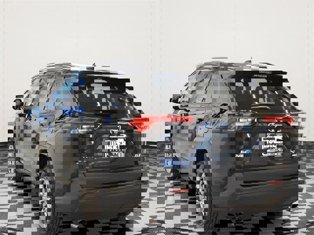 Used 2025 Toyota RAV4 XLE image 10