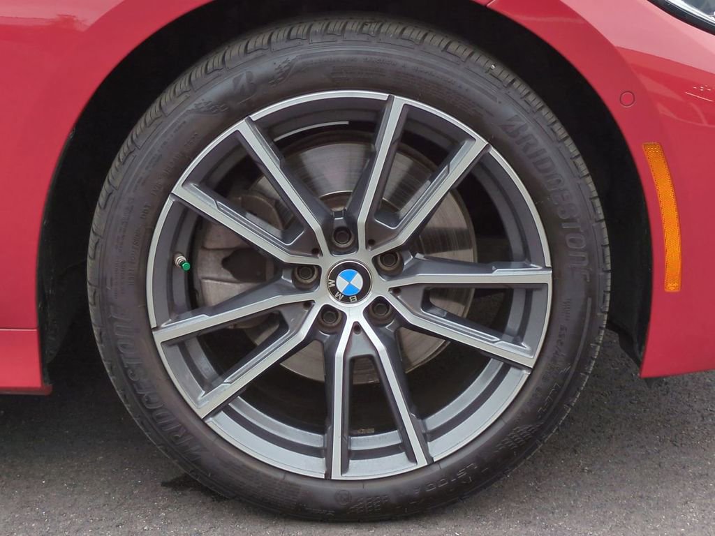 Used 2021 BMW 330i Sedan w/ Premium Package image 10