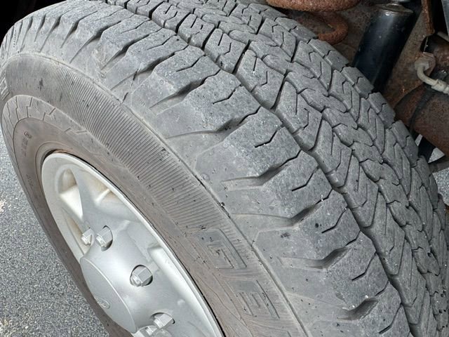 Used 2016 Ford E-350 and Econoline 350 Super Duty w/ Power Windows & Locks Group RWD image 20