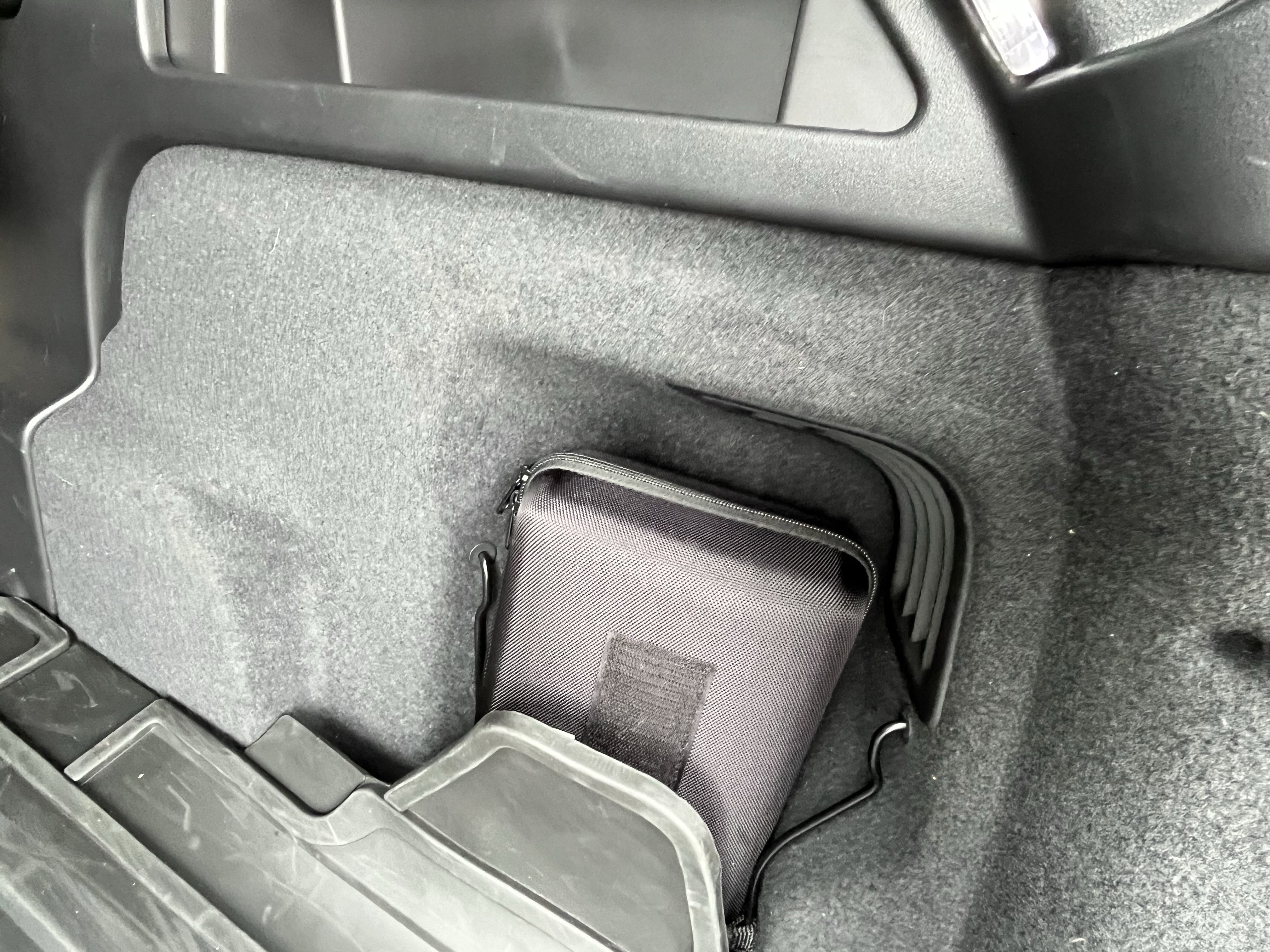 Used 2025 Land Rover Discovery Sport S AWD/4WD image 37