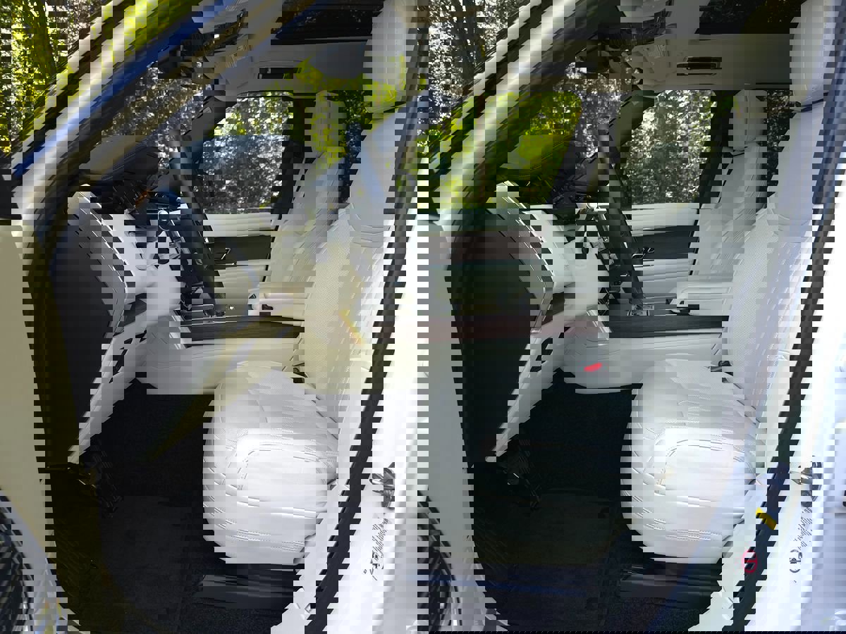 Used 2023 Land Rover Range Rover SE image 11