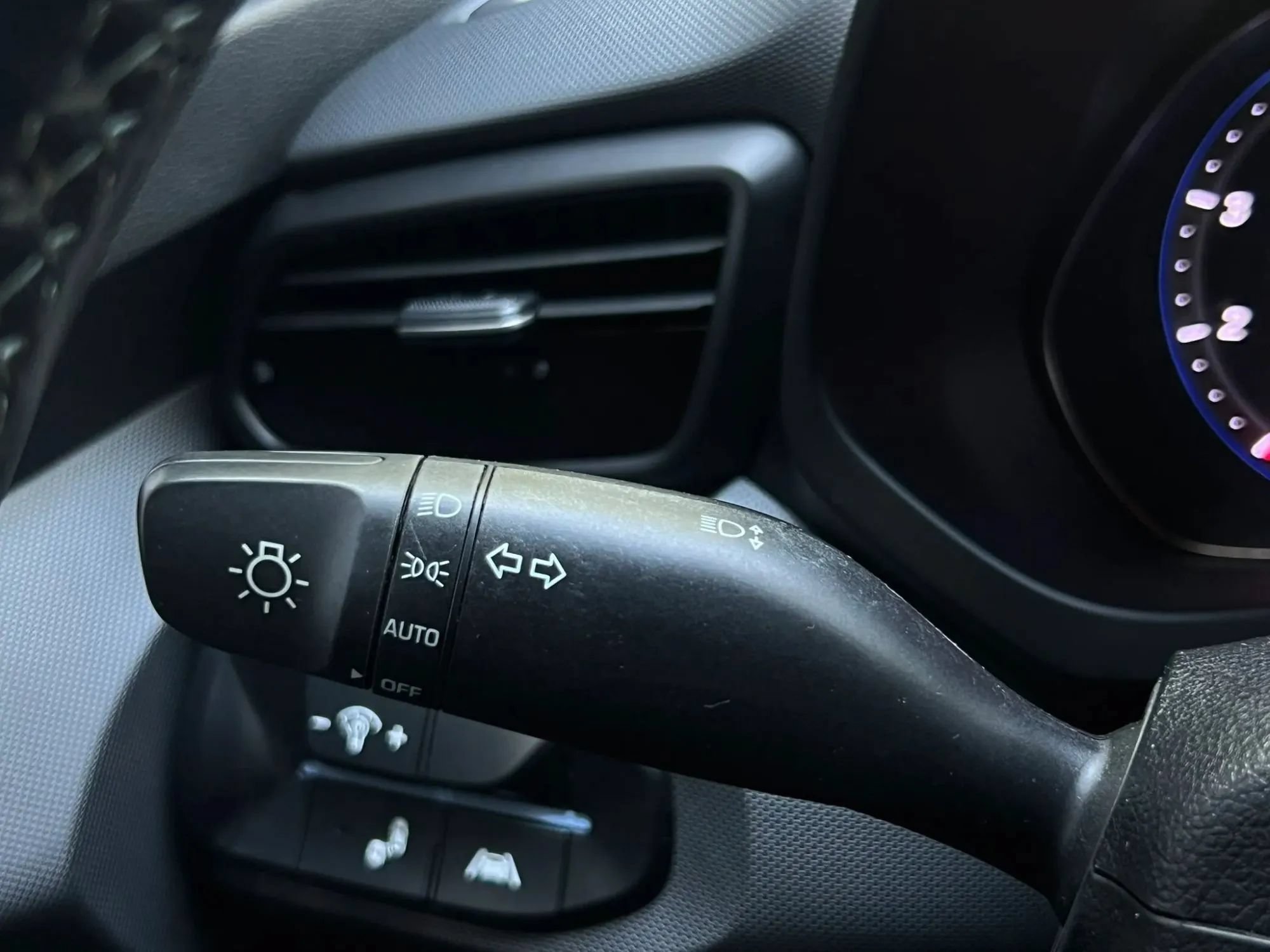 Used 2022 Hyundai Veloster N FWD image 58