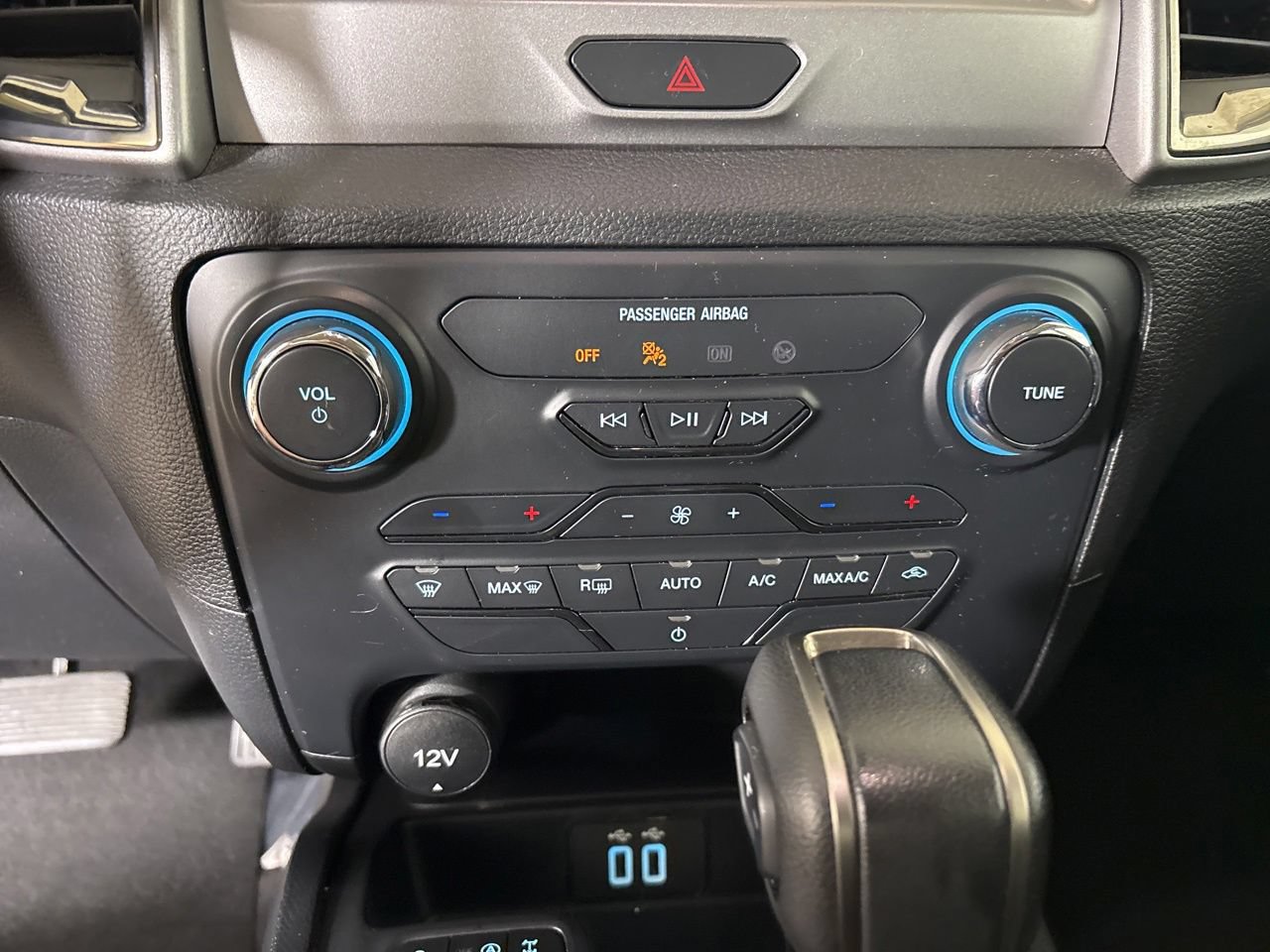 Used 2022 Ford Ranger XLT w/ Equipment Group 301A Mid AWD/4WD image 17