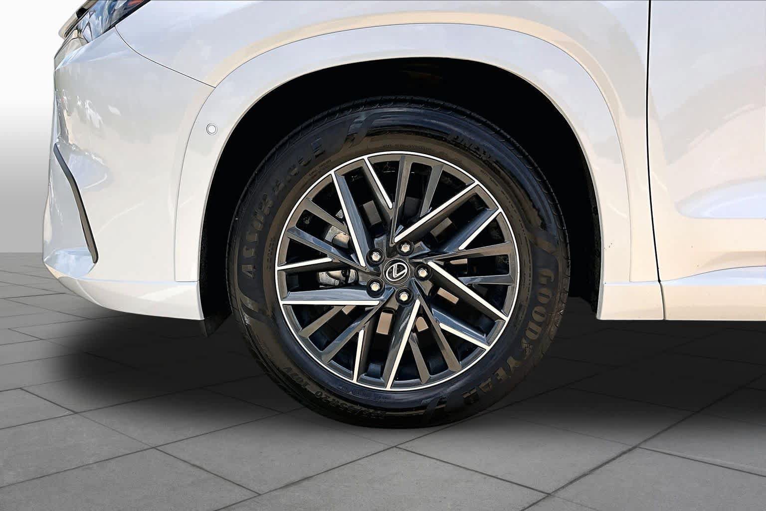 Certified 2025 Lexus TX 350 FWD w/ Technology Package image 11