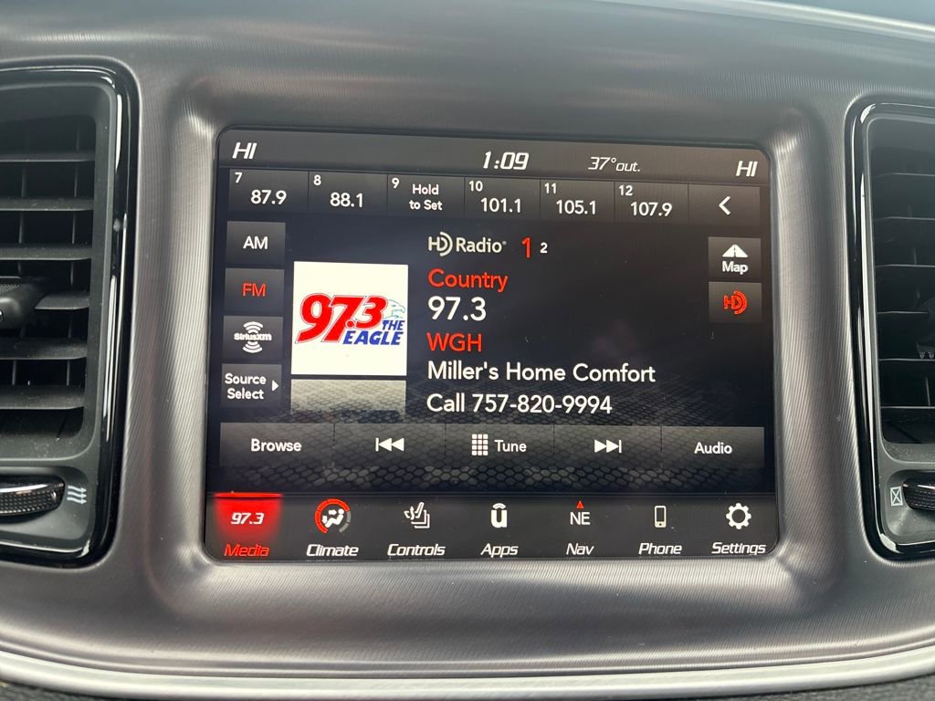 Used 2020 Dodge Challenger SXT w/ Driver Convenience Group image 13