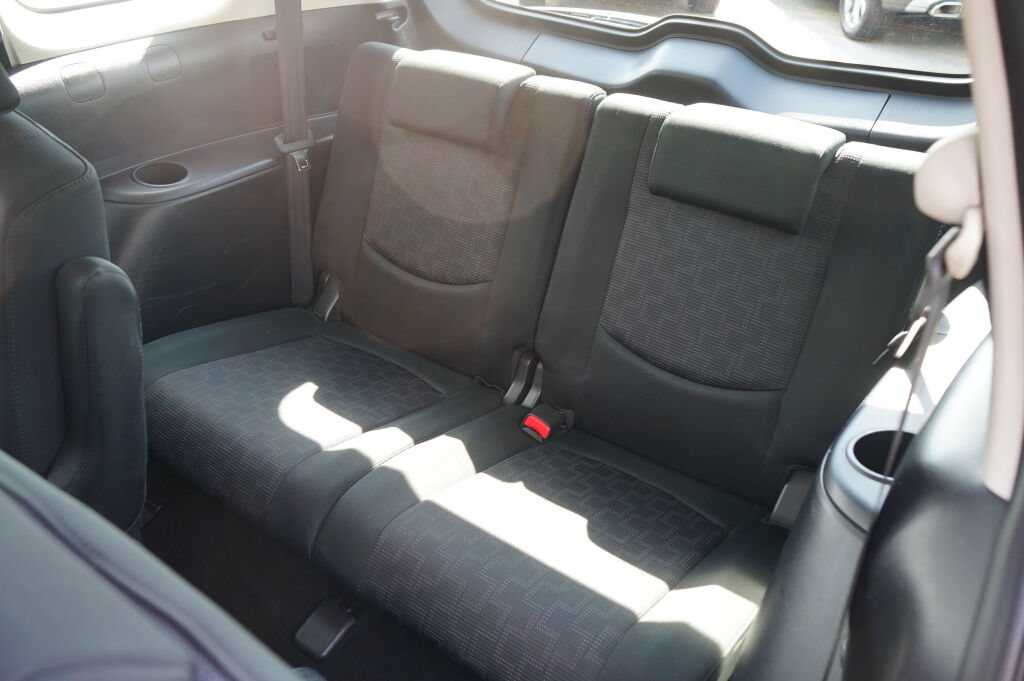 Used 2009 MAZDA MAZDA5 Sport FWD image 7
