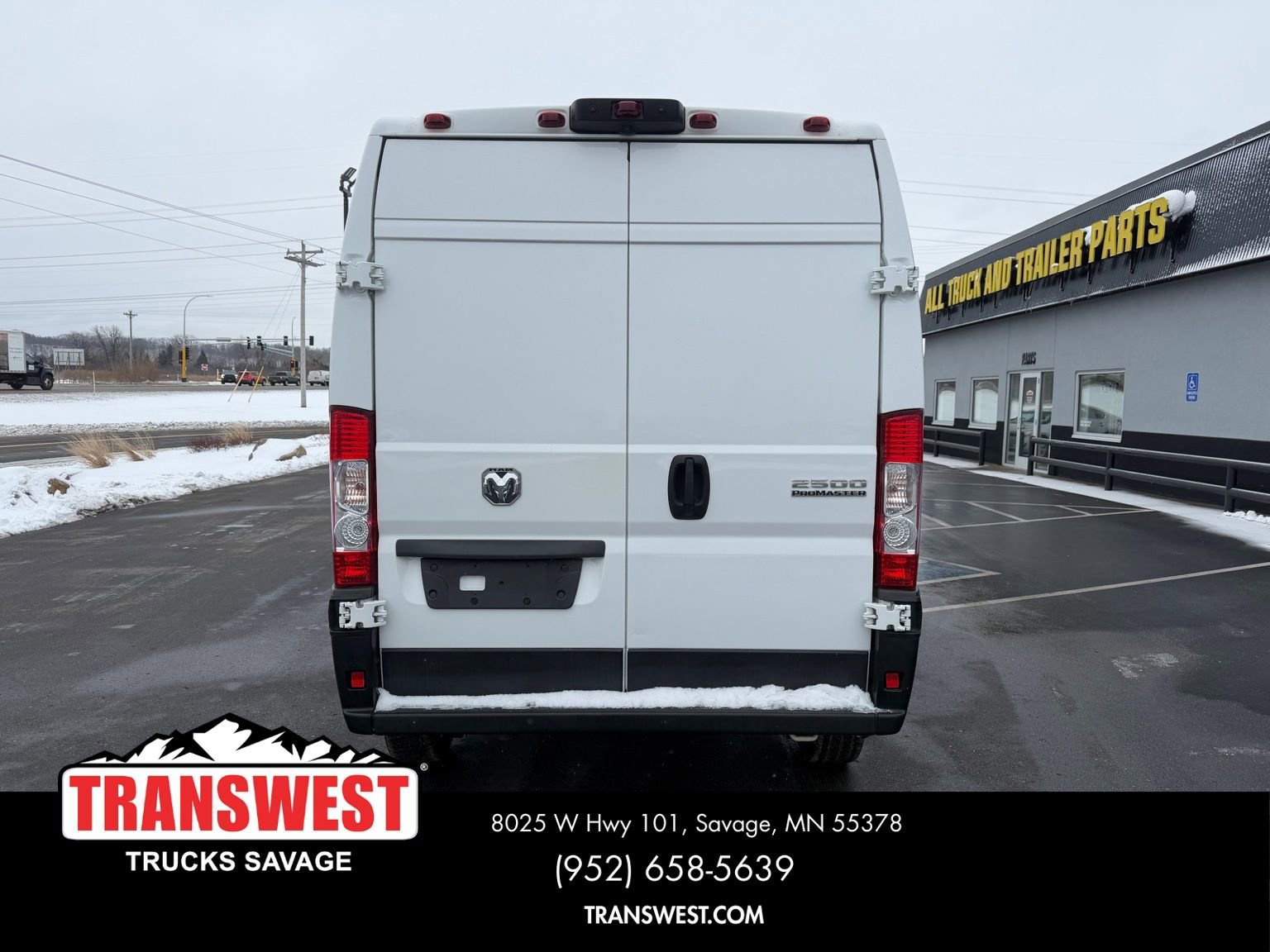 Used 2025 RAM ProMaster 2500 w/ Convenience Group image 4