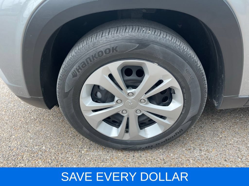 Used 2024 Chevrolet Trax LS FWD image 23