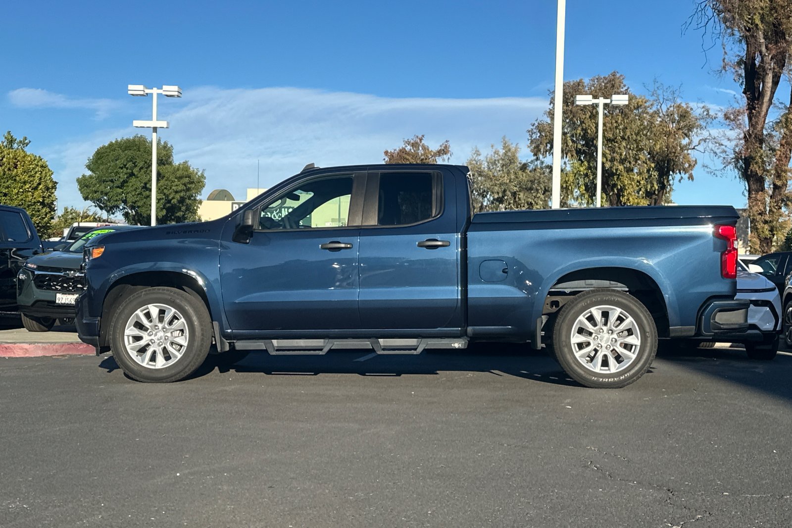 Used 2022 Chevrolet Silverado 1500 Custom w/ LPO, Dark Essentials Package RWD image 8