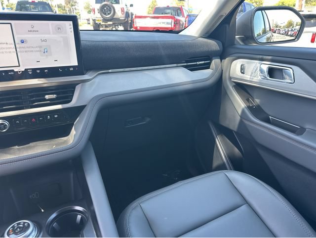 New 2026 Ford Explorer Active w/ Active Comfort Package RWD image 14