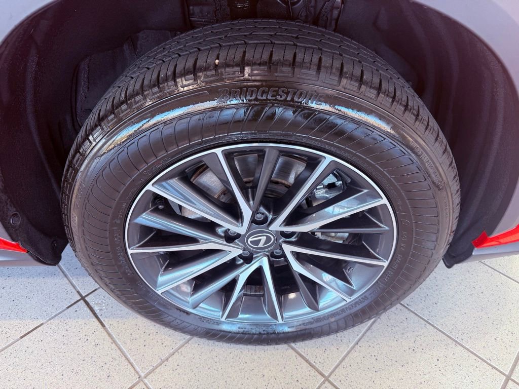 Certified 2025 Lexus NX 250 FWD w/ Accessory Package (Z1) image 16