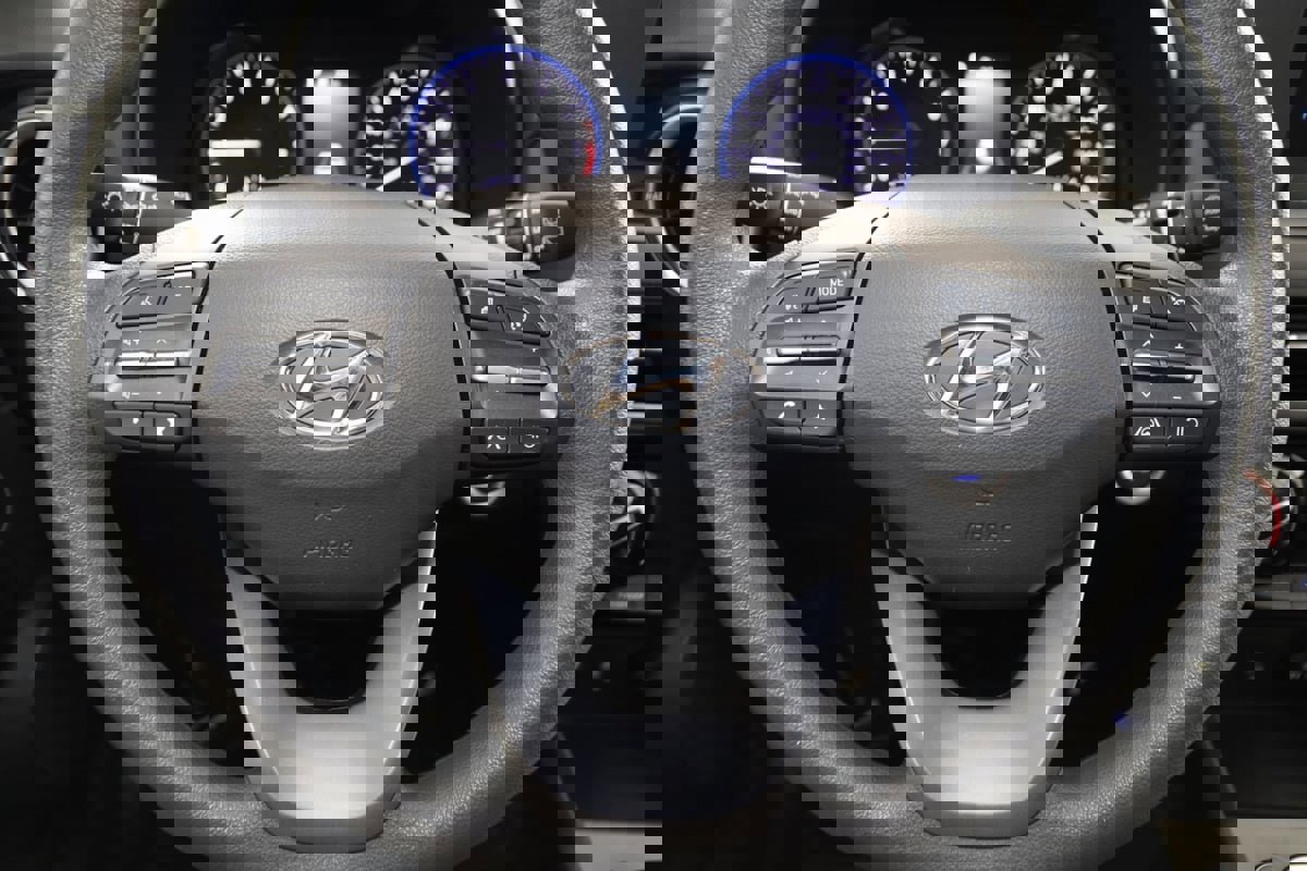 Used 2023 Hyundai Kona SEL w/ Cargo Package image 33