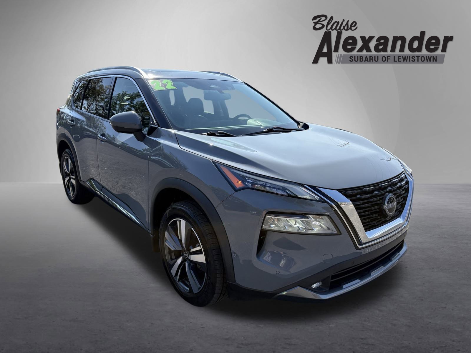 Used 2022 Nissan Rogue SL w/ SL Premium Package image 1