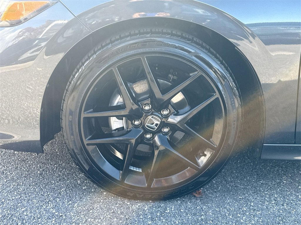 Used 2025 Honda Civic Sport image 18