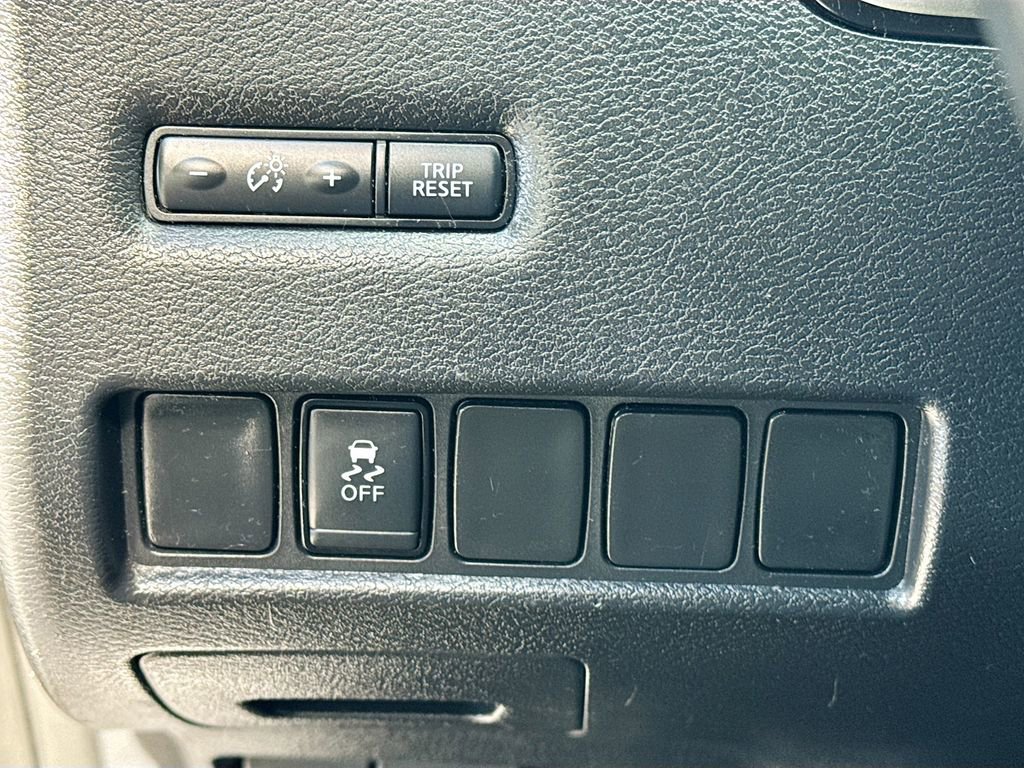 Used 2018 Nissan Murano SV w/ Premium Package FWD image 11