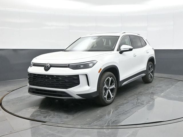 New 2026 Volkswagen Tiguan SE image 3