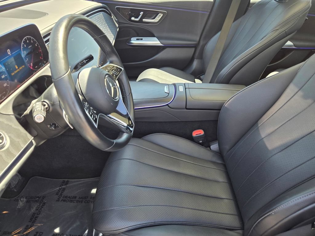 Used 2025 Mercedes-Benz E 350 4MATIC Sedan image 19