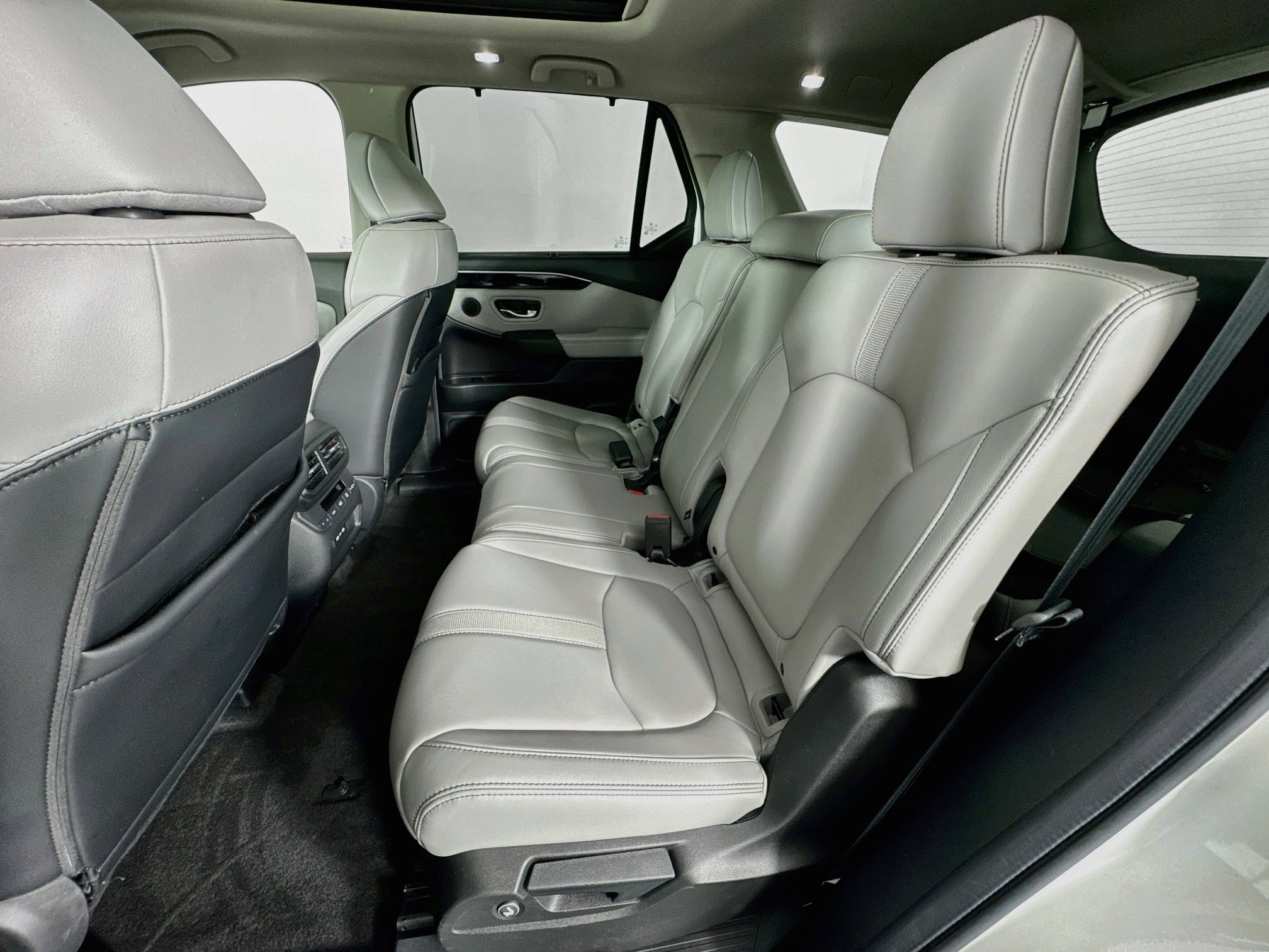 Certified 2024 Honda Pilot Touring image 26