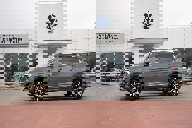 New 2025 Volkswagen Atlas SEL Premium R-Line image 1